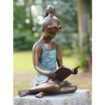 Bronzen beeld Lezend meisje 40x24x23cm