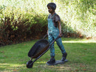 Bronzen beeld Boy with wheelbarrow 119x43x116cm 37kg