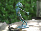 Bronzen beeld Pixie armen achteruit 20x11x7cm
