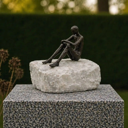Bronzen Beeld Dreaming 17x12x16 cm - Doika - Bronzen beeld - Thermobrass - 5410807915653 - BS1565B