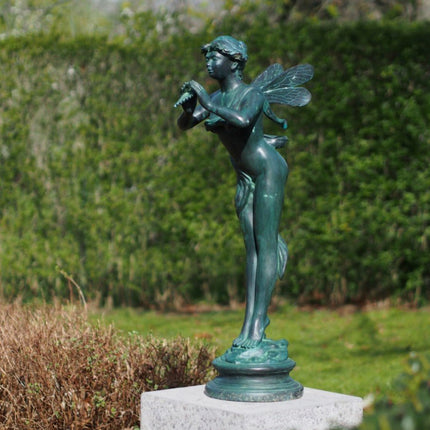 Bronzen beeld Fee met fluit 91x26x38cm 15kg - Doika - Bronzen beeld - Doika - 5410807610374 - PB61037