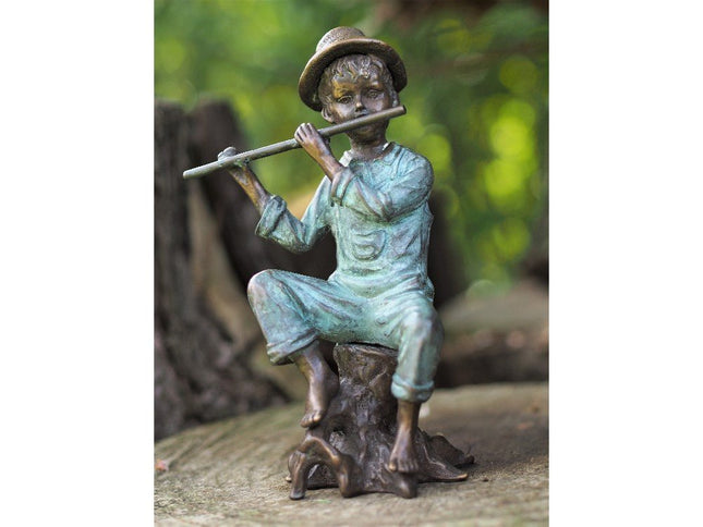 Bronzen beeld Jongen met fluit 23x14x10cm - Doika - Bronzen beeld - Doika - 5410807110546 - AN1054BRW-V-S