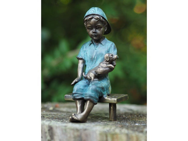 Bronzen beeld Jongen met hond 15x8x8cm - Doika - Bronzen beeld - Doika - 5410807021262 - AN2126BRW-V