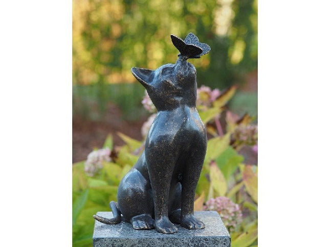 Bronzen beeld Kat met vlinder 38x16x25cm - Doika - Bronzen beeld - Doika - 5410807019054 - AN1905BR-BI