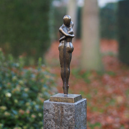 Bronzen beeld Modern liefdespaar 30x9x9cm - Doika - Bronzen beeld - Doika - 5410807027028 - AN2702BR-BI