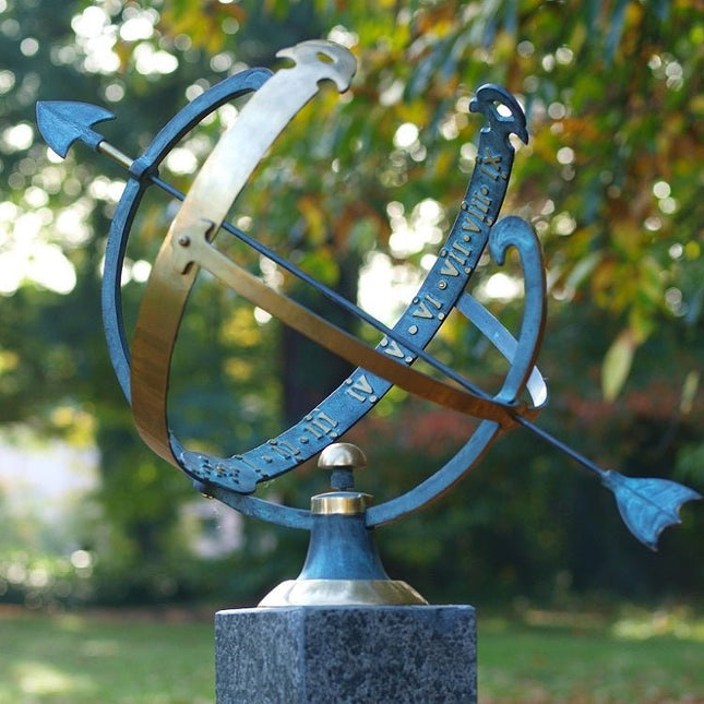 Bronzen Zonnewijzer 45x55x40cm - Doika - Zonnewijzer - Doika - 5410807000281 - GA0028BR-V